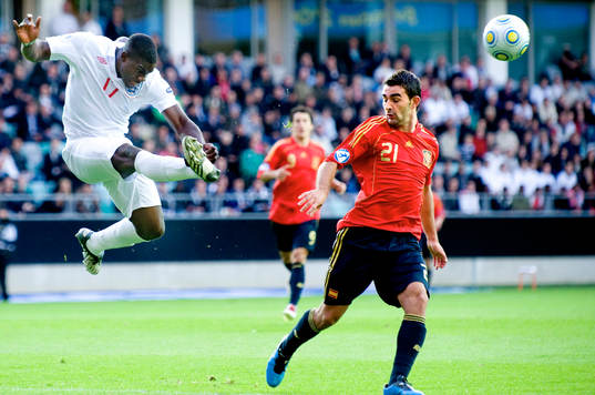 Micah Richards, England, Adrian Lopez, Spanien