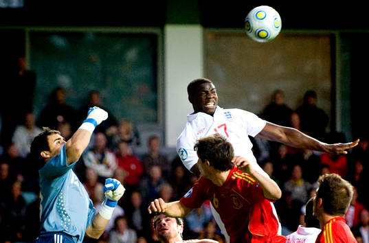 Sergio Ansenjo, målvakt, Spanien, Micah Richards, England