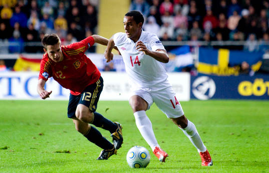 César Axilicueta, Spanien, Theo Walcott, England