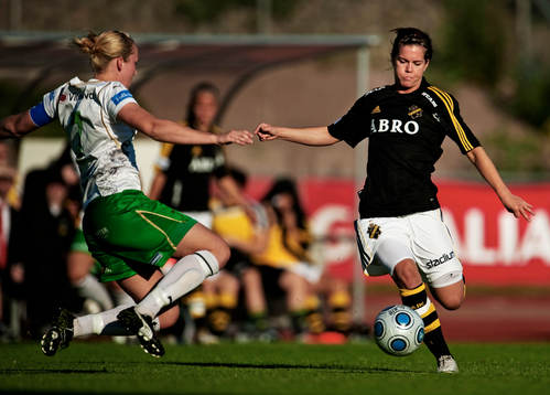 Hanna Folkesson, AIK, dribblar