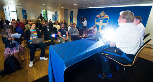 Förbundskapten  Jörgen Lennartsson i rampljuset