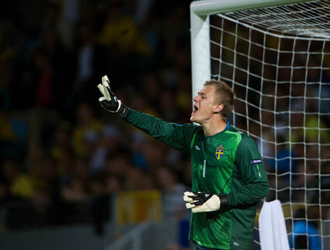 Johan Dahlin, målvakt. Tecken, fingrar, skriker