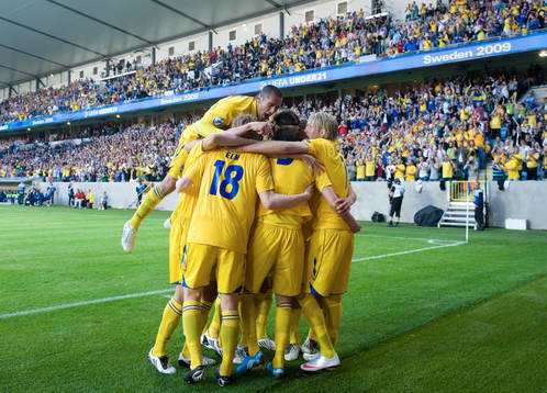 2-0 Marcus Berg, straff. Jubel, glädje