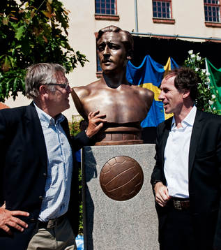 Thomas Nordahl pratar med Franco Baresi