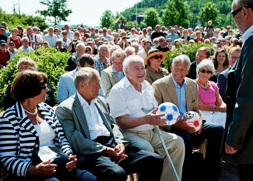 Spelare ur VM-laget 1958 närvarade