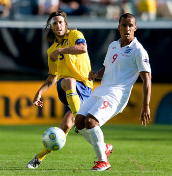 Mattias Bjärsmyr, Sverige, Gabriel Agbonlahor, England