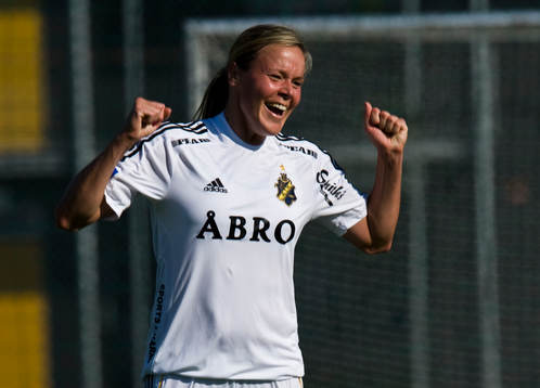 Laura Östberg Kalmari, AIK, jubel