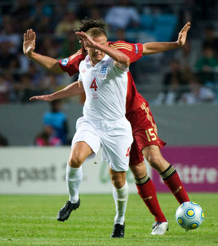 Lee Cattermole, England, Mats Hummels, Tyskland