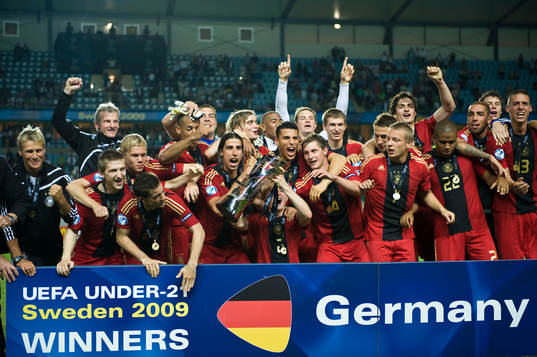 Tyskland, jubel, glädje, EM-guld, guld, pokal, lagbild