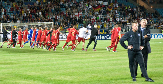 Stuart Pearce, tränare, England, depp. Glädje, jubel,