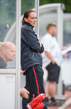 Elisabet Gunnarsdottir, tränare