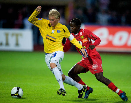 Johan Svahn, Falkenberg. Patrick Osiako, Mjällby