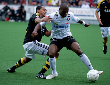 Walid Atta, AIK mot Samuel Wowoah, Örebro
