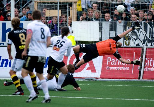 Nordin Gerzic, Örebro gör 1-0 på Daniel Öhrlund,