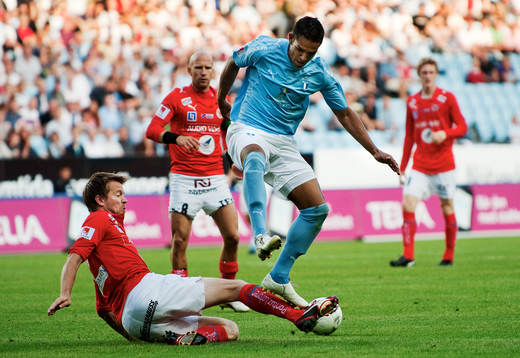 Joachim Lantz, Kalmar, stoppar Wilton Figueiredo, Malmö FF