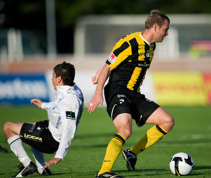 Alejandro Bedoya, Örebro. Janne Saarinen, Häcken