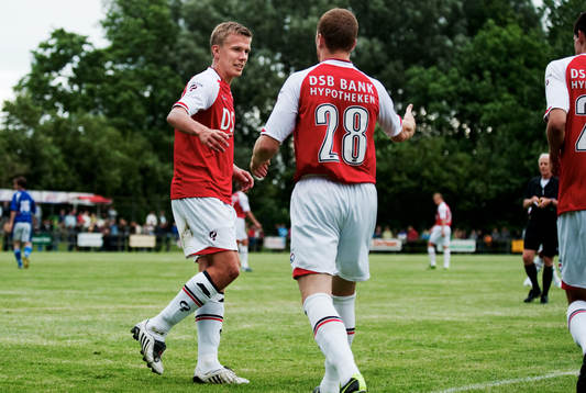 Pontus Wernbloom, Az Alkmaar, gratuleras till ett av sina