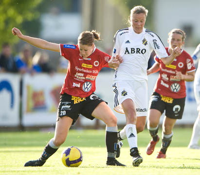Mia Carlsson, Kristianstad och Laura Österberg Kalmari, AIK