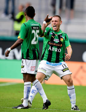 Calum Angus, Gais, gör mål i sista minuten i sin första