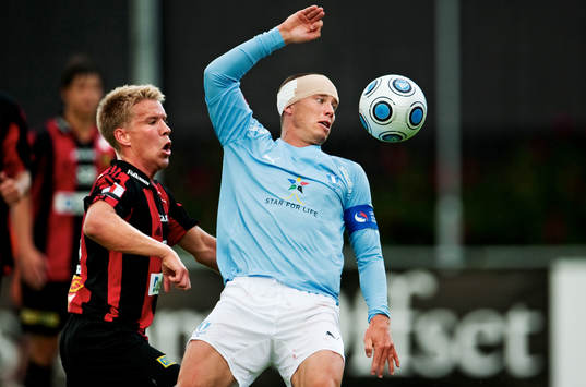 Joakim Runnemo, Brommapojkarna, kämpar mot Daniel