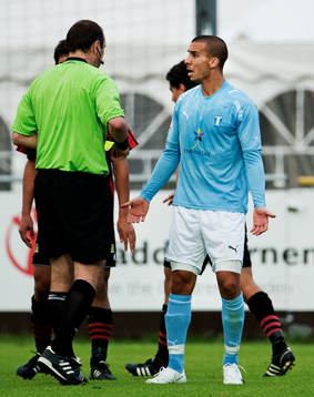 Guillermo Molins, Malmö FF, tilldelas sitt andra gula