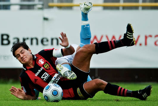 Miiko Albornoz, Brommapojkarna, får Guillermo Molins,