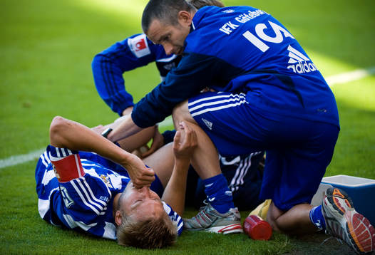 Adam Johansson, IFK Göteborg skadade knät. Skada