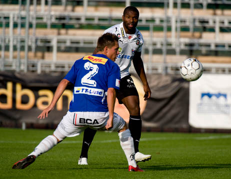 Samuel Wowoah, Örebro mot Andreas Wihlborg, Trelleborg