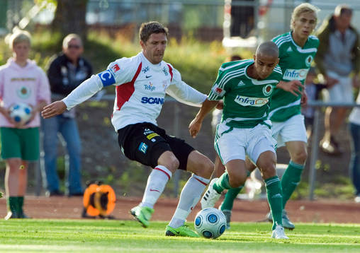Dennis Östlundh, Assyriska och Elvis da Silva Santana,