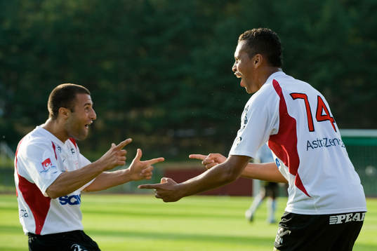 Eddie Moussa och Tiago Pereira, Assyriska, jubel