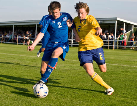 Brynjar Asgeir Gundmunsson, Israel och Mattias Johansson,