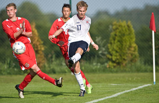 Aynsley McDonald och Billy Bodin, Wales, Simon Solbak, Norge
