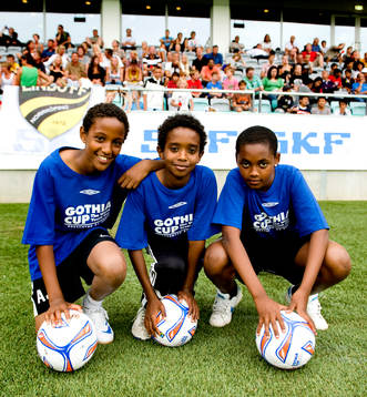 Fotboll, ungdom, Gothia Cup, Tre bollpojkar, bollpojke