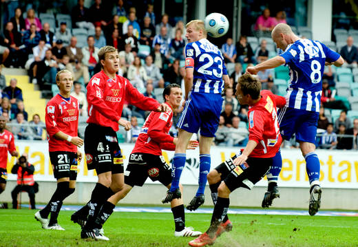 Thomas Olsson, IFK Göteborg, nickar in 2-0
