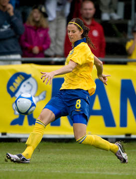 Lotta Schelin