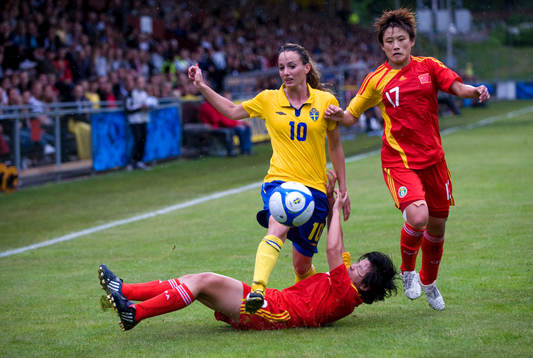 Kosovare Asllani, Sverige mot Pang Fengyue, Kina