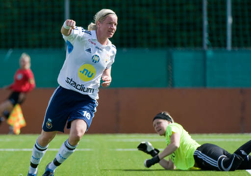 Victoria Svensson, Djurgården och Maja Åström, målvakt,
