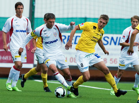 Dennis Östlundh, Assyriska och Mikael Boman, Falkenberg