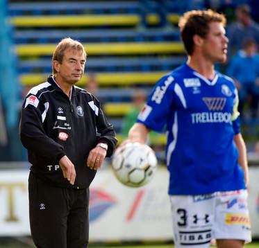 Tom Prahl, tränare Trelleborg och Dennis Melander,
