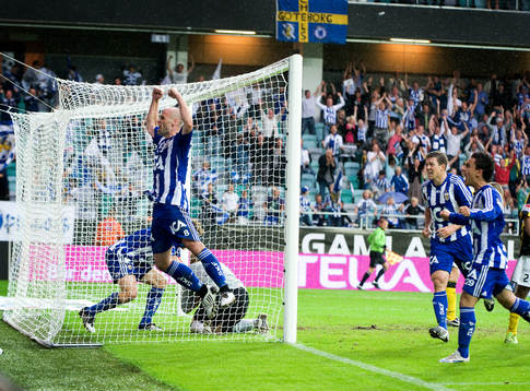 Thomas Olsson, IFK Göteborg, gör 2-2. Jubel