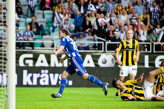 Hannes Stiller, IFK Göteborg, gör 1-2. Jubel