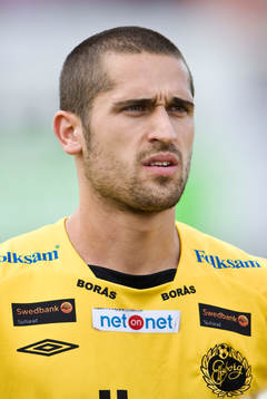 Emir Bajrami, porträtt