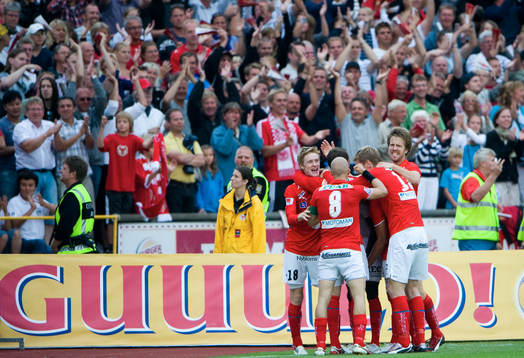 Kalmar jublar anförda av Rasmus Elm, GULD?