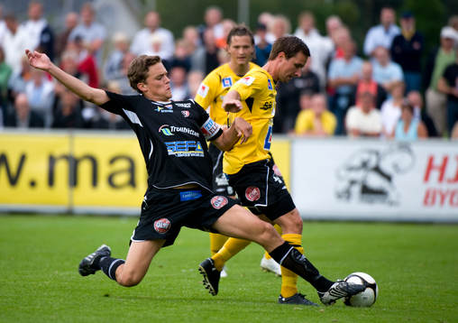 Tom Pettersson, Trollhättan mot Daniel Nicklasson, Mjällby