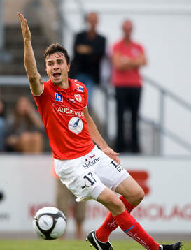 Daniel Mendez, Kalmar, missnöjd med domarens beslut