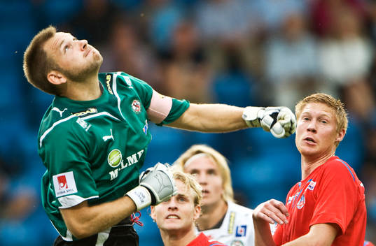 John Albåge, målvakt Örebro och Markus Holgersson,