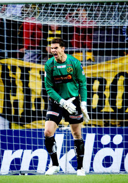 Ante Covic, målvakt, Elfsborg, skriker på sitt försvar