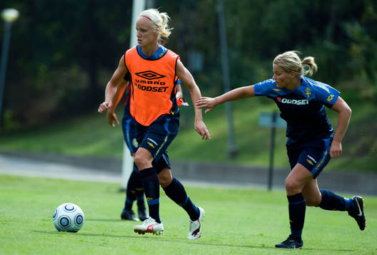 Caroline Seger och Sara Lindén, Sverige
