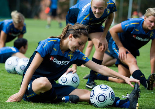 Kosovare Asllani, Sverige