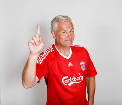 Glenn Hysen i en tröja från Liverpool